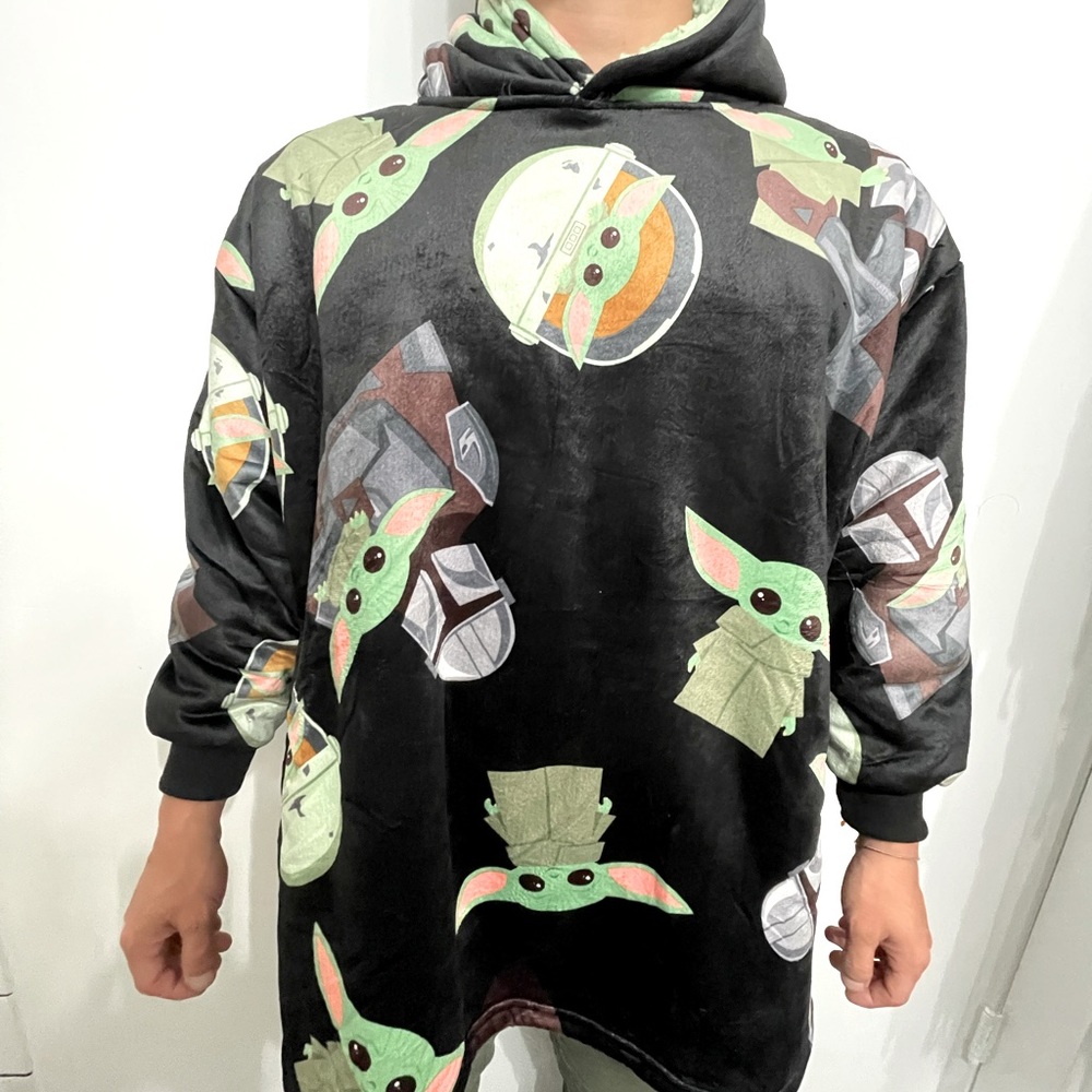 Star Wars Disney Mandalorian Grogu Baby Yoda Poncho Kids One Size Fits All